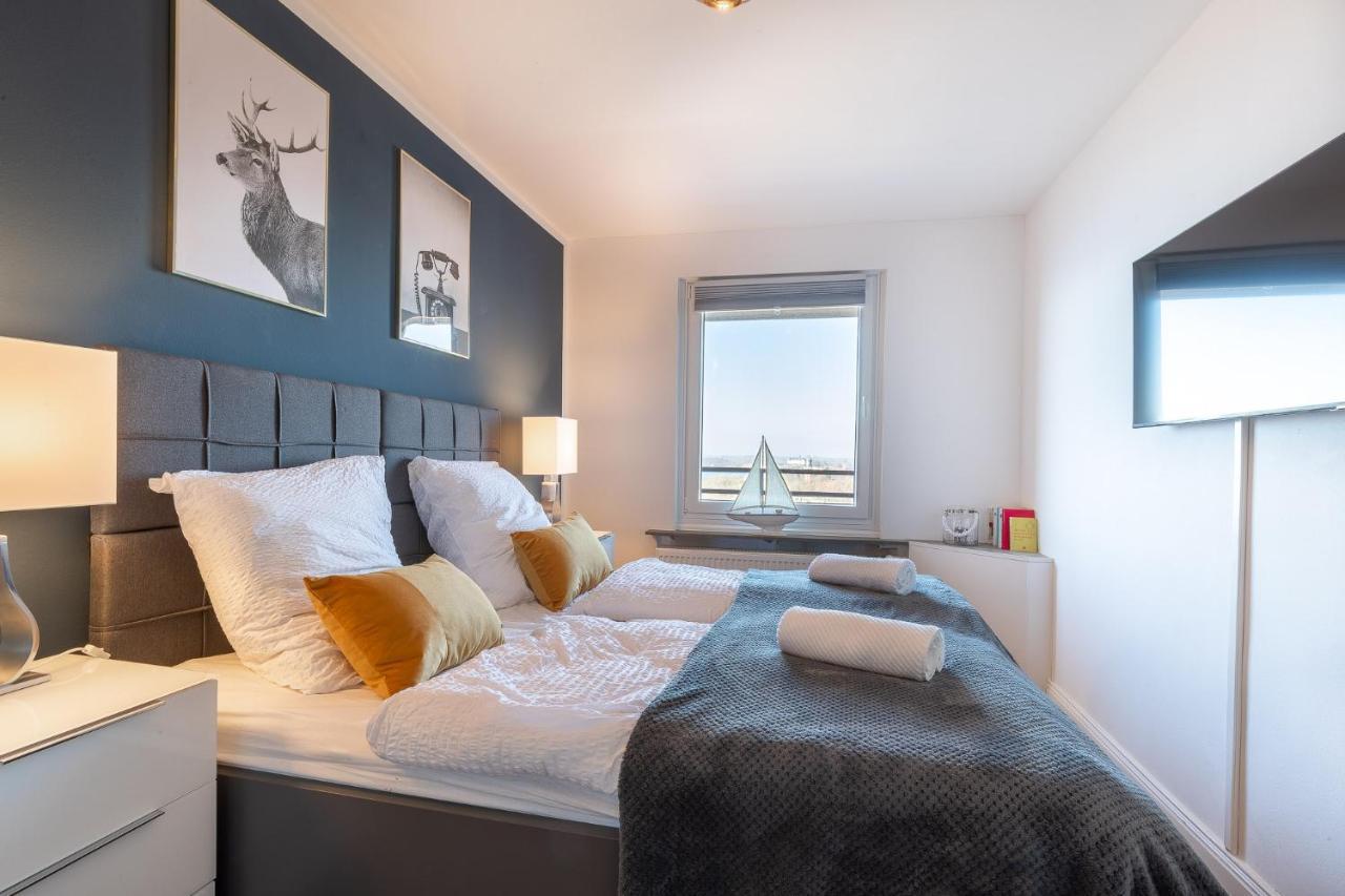 Mooi: Fantastisches Apartment Mit Seeblick Und Stil, Netflix プレーン エクステリア 写真